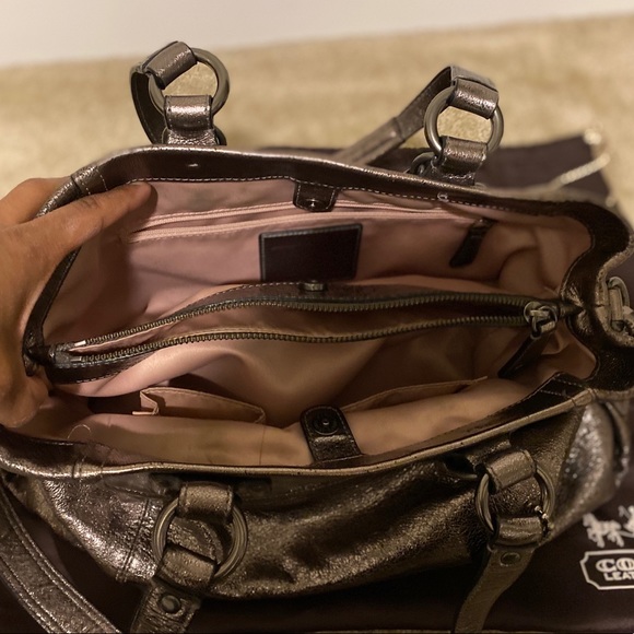 Coach medium sized silver-tone purse - Picture 3 of 8